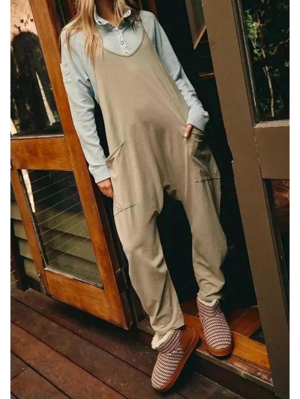 $70 NWT Free People FP Movement Women's Size L Hot Shot Jumpsuit Sage Stone - Picture 2 of 4